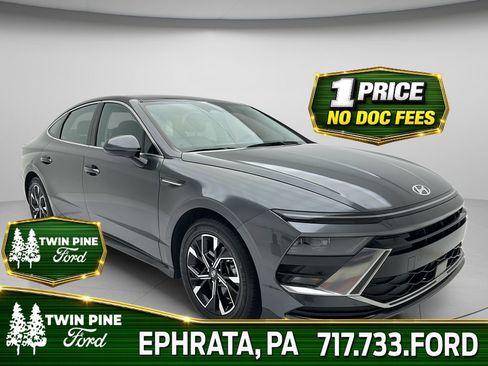 Used 2025 Hyundai Sonata SEL FWD image 1