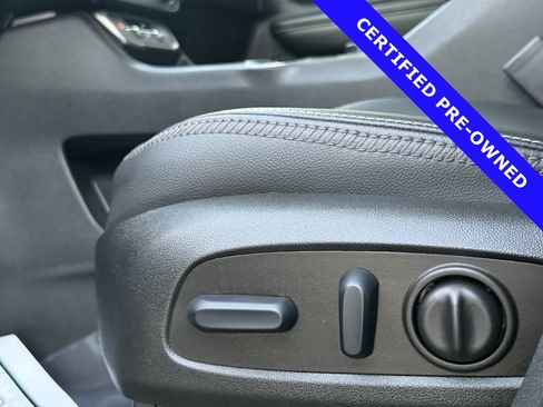 Used 2023 GMC Terrain Denali image 22