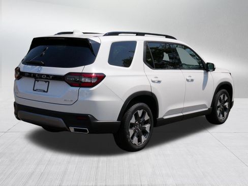 Used 2026 Honda Pilot Elite image 7