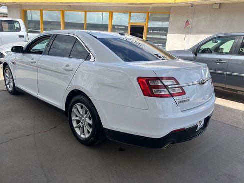Used 2014 Ford Taurus SE image 6