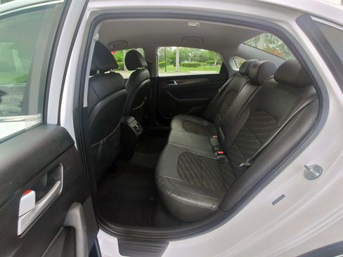 Used 2016 Hyundai Sonata Sport w/ Option Group 02 FWD image 15