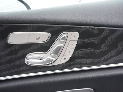 Used 2022 Mercedes-Benz E 450 4MATIC Sedan image 45