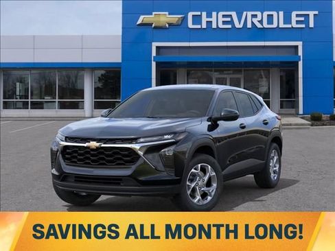 New 2026 Chevrolet Trax LS w/ LS Convenience Package FWD image 6