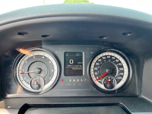 Used 2018 RAM 3500 Tradesman w/ Chrome Appearance Group AWD/4WD image 14