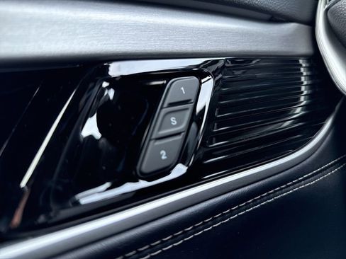 New 2026 Jeep Grand Wagoneer L 4WD w/ HD Trailer Tow Package image 19