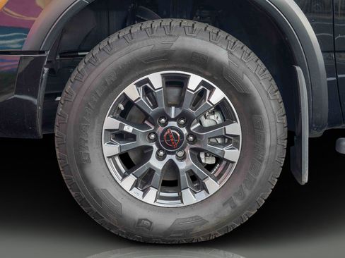 Used 2024 Nissan Titan PRO-4X w/ Pro-4x Utility Package image 17