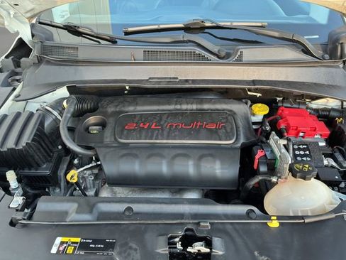 Used 2019 Jeep Compass Latitude w/ Popular Equipment Group image 24