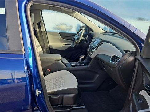 Used 2023 Chevrolet Equinox LS w/ LS Convenience Package image 13