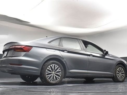 Used 2019 Volkswagen Jetta R-Line image 38