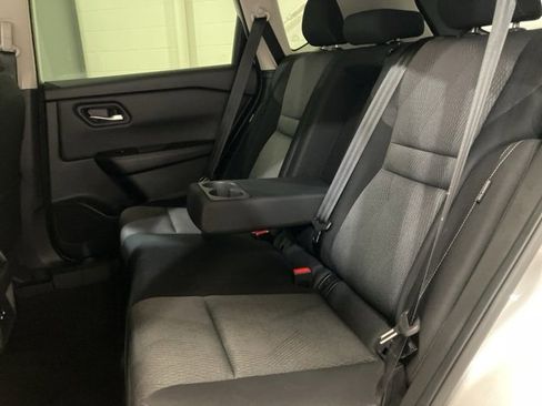 Used 2024 Nissan Rogue SV image 19