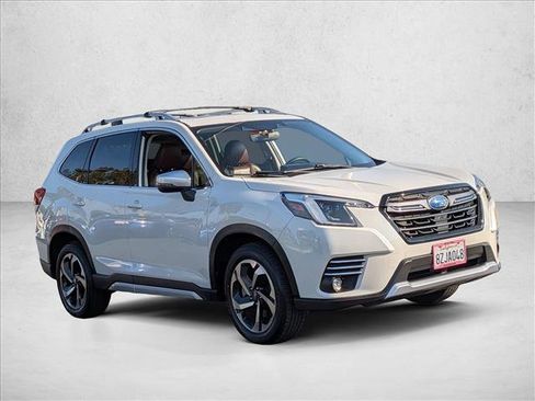 Certified 2022 Subaru Forester Touring w/ Popular Package #2 AWD/4WD image 3
