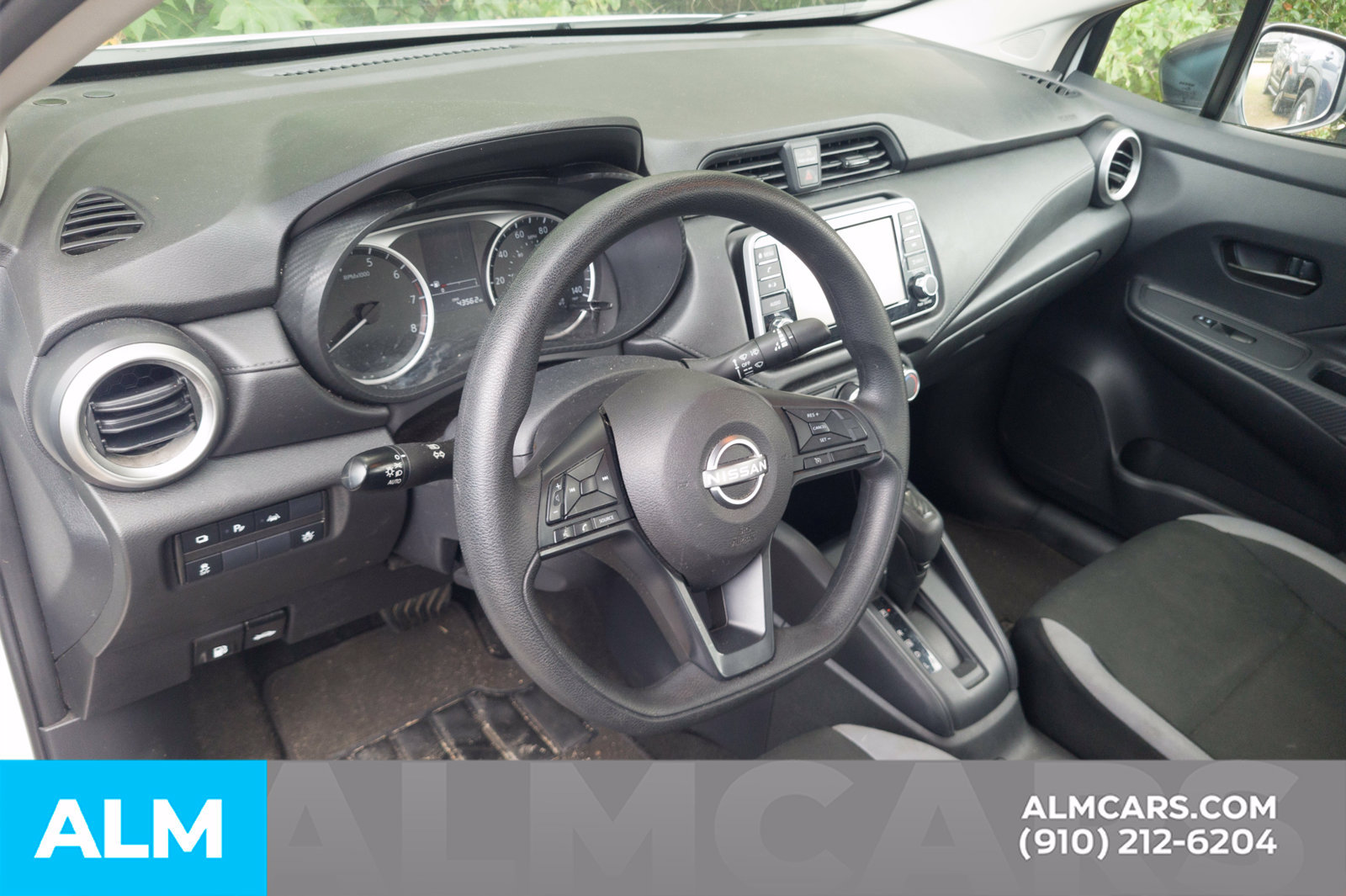 Used 2025 Nissan Versa S FWD image 6