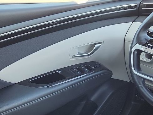 Certified 2024 Hyundai Tucson Limited image 11