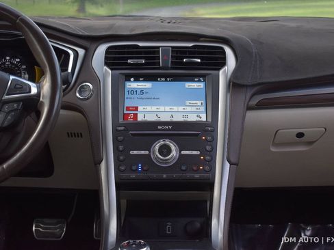 Used 2017 Ford Fusion Platinum FWD image 25