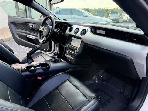 Used 2016 Ford Mustang GT Premium w/ Equipment Group 401A RWD image 12