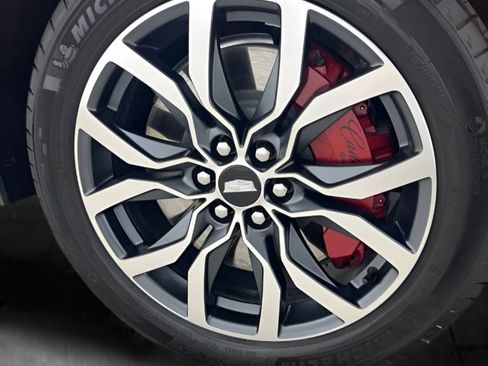 Used 2022 Cadillac XT5 Sportv w/ Technology Package AWD/4WD image 18