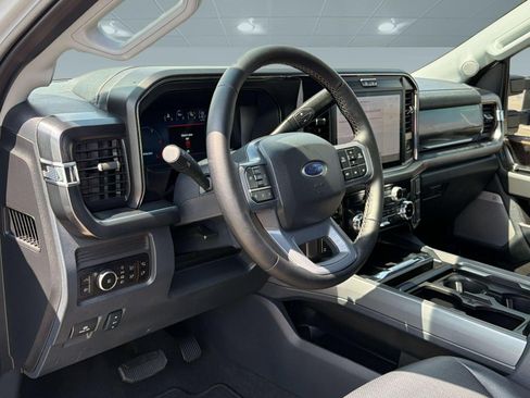Used 2026 Ford F250 Lariat w/ FX4 Off-Road Package AWD/4WD image 4