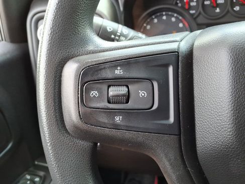 Used 2019 Chevrolet Silverado 1500 Custom w/ Custom Value Package AWD/4WD image 27