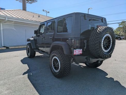 Used 2017 Jeep Wrangler Unlimited Sport w/ Quick Order Package 24S AWD/4WD image 6