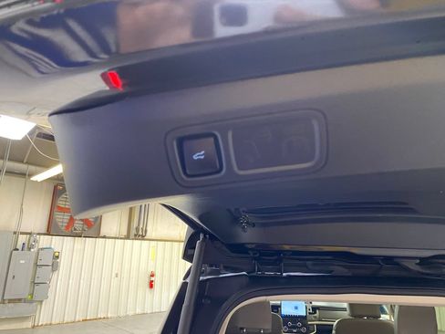 Used 2023 Ford Expedition XLT RWD image 31
