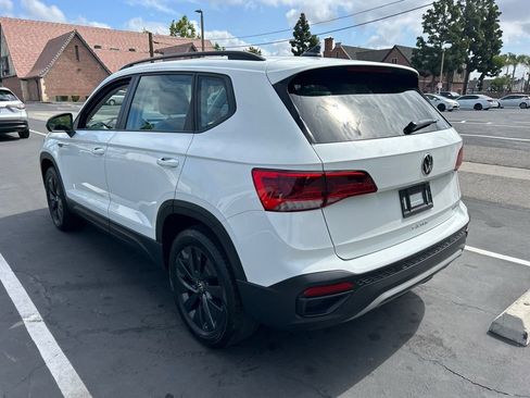 Used 2022 Volkswagen Taos S AWD/4WD image 4