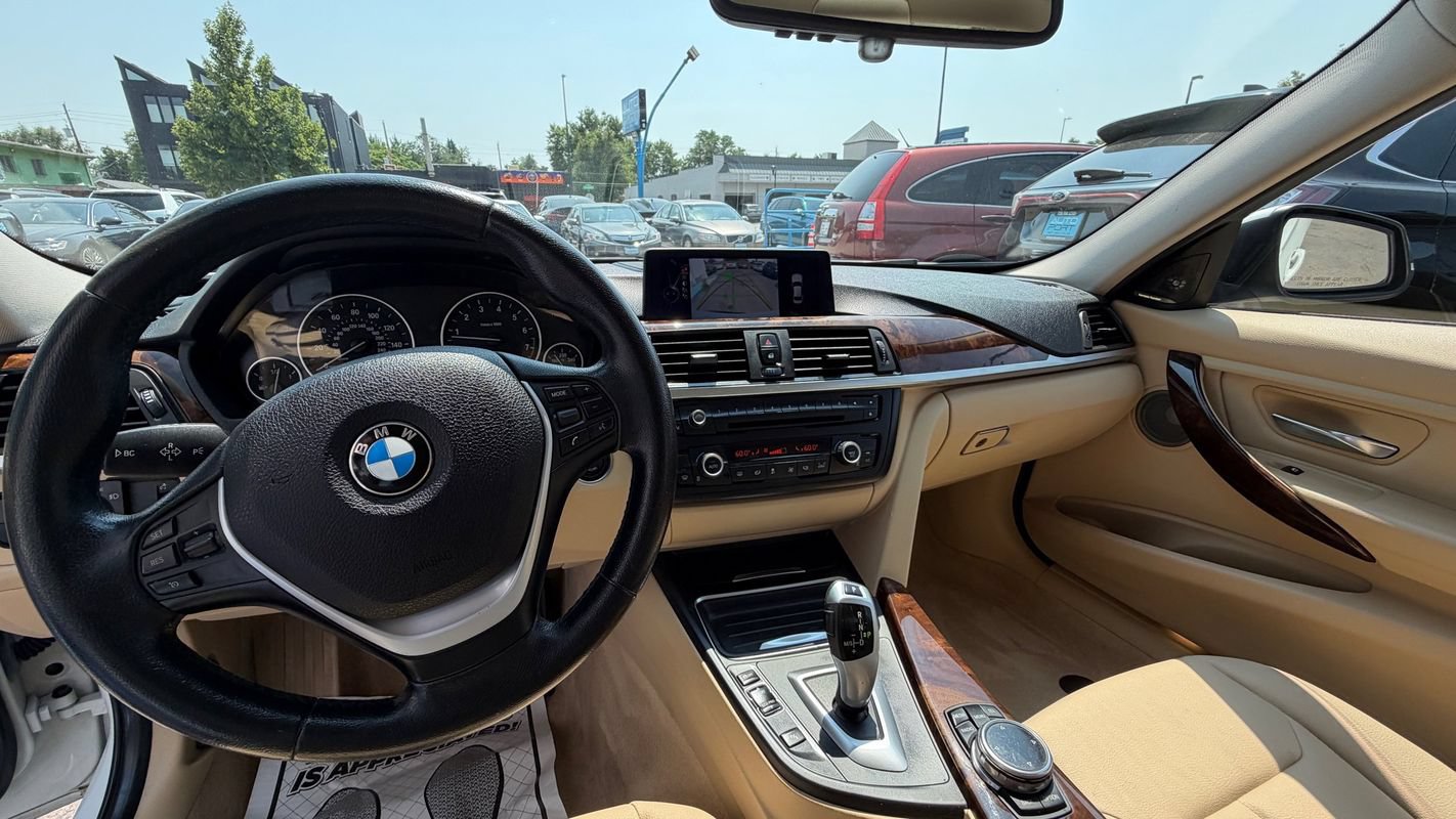 Used 2014 BMW 328i Sedan RWD image 8
