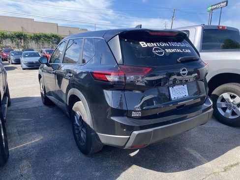 Used 2025 Nissan Rogue S FWD image 4