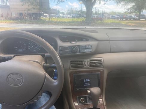 Used 1998 MAZDA Millenia FWD image 11