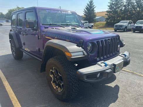 Used 2023 Jeep Wrangler Unlimited Rubicon 4xe w/ Cold Weather Group AWD/4WD image 2