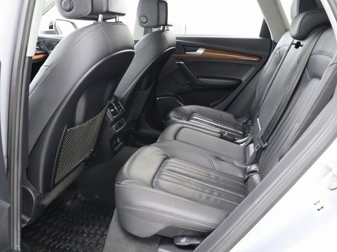 Used 2022 Audi Q5 2.0T Premium image 19