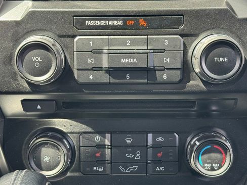 Used 2016 Ford F150 XLT w/ Equipment Group 302A Luxury AWD/4WD image 12