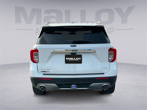 Certified 2023 Ford Explorer Limited w/ Limited Technology Package image 4