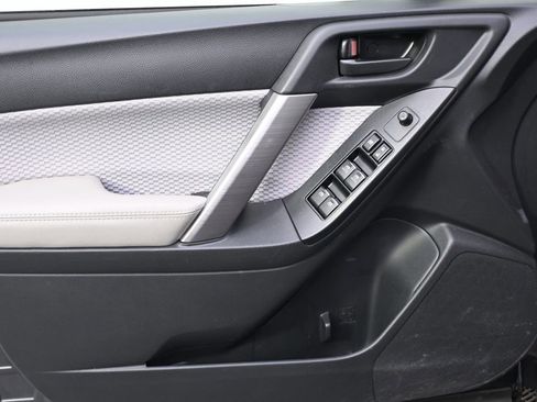 Used 2018 Subaru Forester 2.5i w/ Alloy Wheel Package image 22