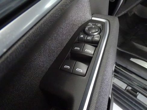 Used 2025 Chevrolet Silverado 3500 High Country w/ Technology Package AWD/4WD image 10