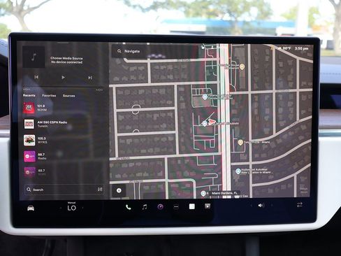 Used 2022 Tesla Model X AWD/4WD image 41