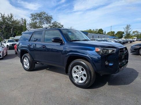 Used 2023 Toyota 4Runner SR5 image 9