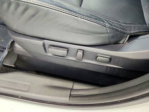 Used 2021 Mitsubishi Outlander SEL image 11