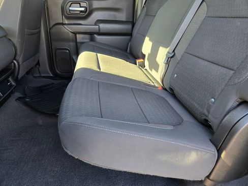 Used 2022 Chevrolet Silverado 1500 Custom w/ Safety Confidence Package image 11