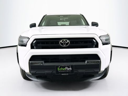 Used 2025 Toyota 4Runner SR5 image 2
