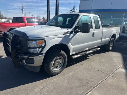 Used 2016 Ford F250 XL w/ XL Value Package image 2