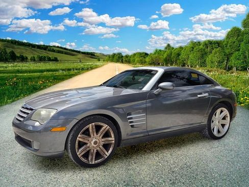 Used 2005 Chrysler Crossfire Limited RWD image 3