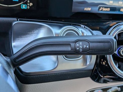 Certified 2025 Mercedes-Benz GLB 250 image 12