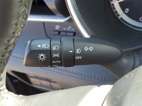 Used 2023 Toyota Highlander XSE image 21