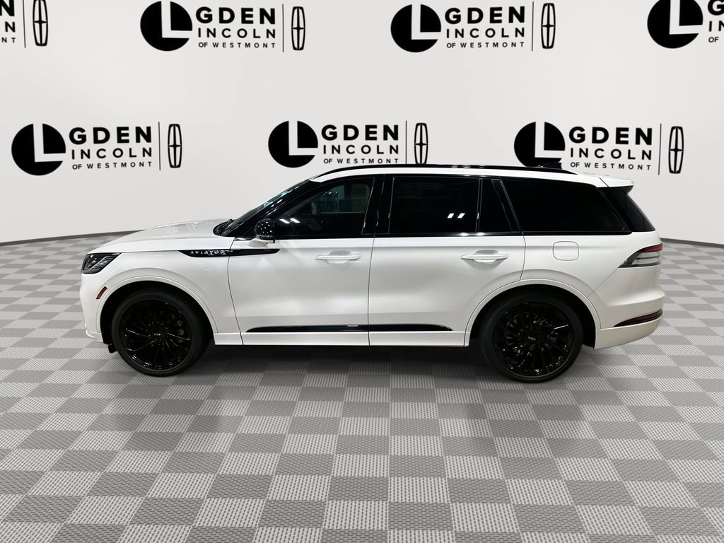 Used 2025 Lincoln Aviator Reserve w/ Luxury Package RWD image 5