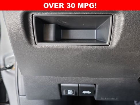 New 2025 Nissan Versa SV w/ Trunk Package FWD image 18