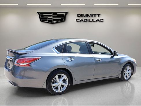 Used 2015 Nissan Altima 2.5 SL w/ Technology Package FWD image 5