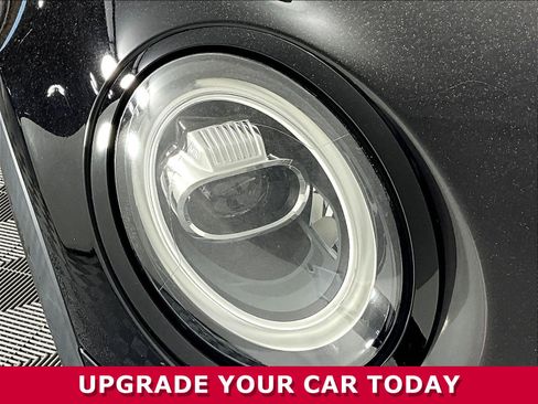 Used 2021 MINI Cooper 2-Door Hardtop w/ Premium Package FWD image 27