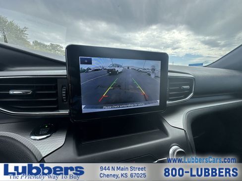 Used 2020 Ford Explorer XLT w/ Equipment Group 202A RWD image 16