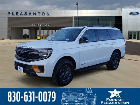 New 2025 Ford Expedition Tremor image 1