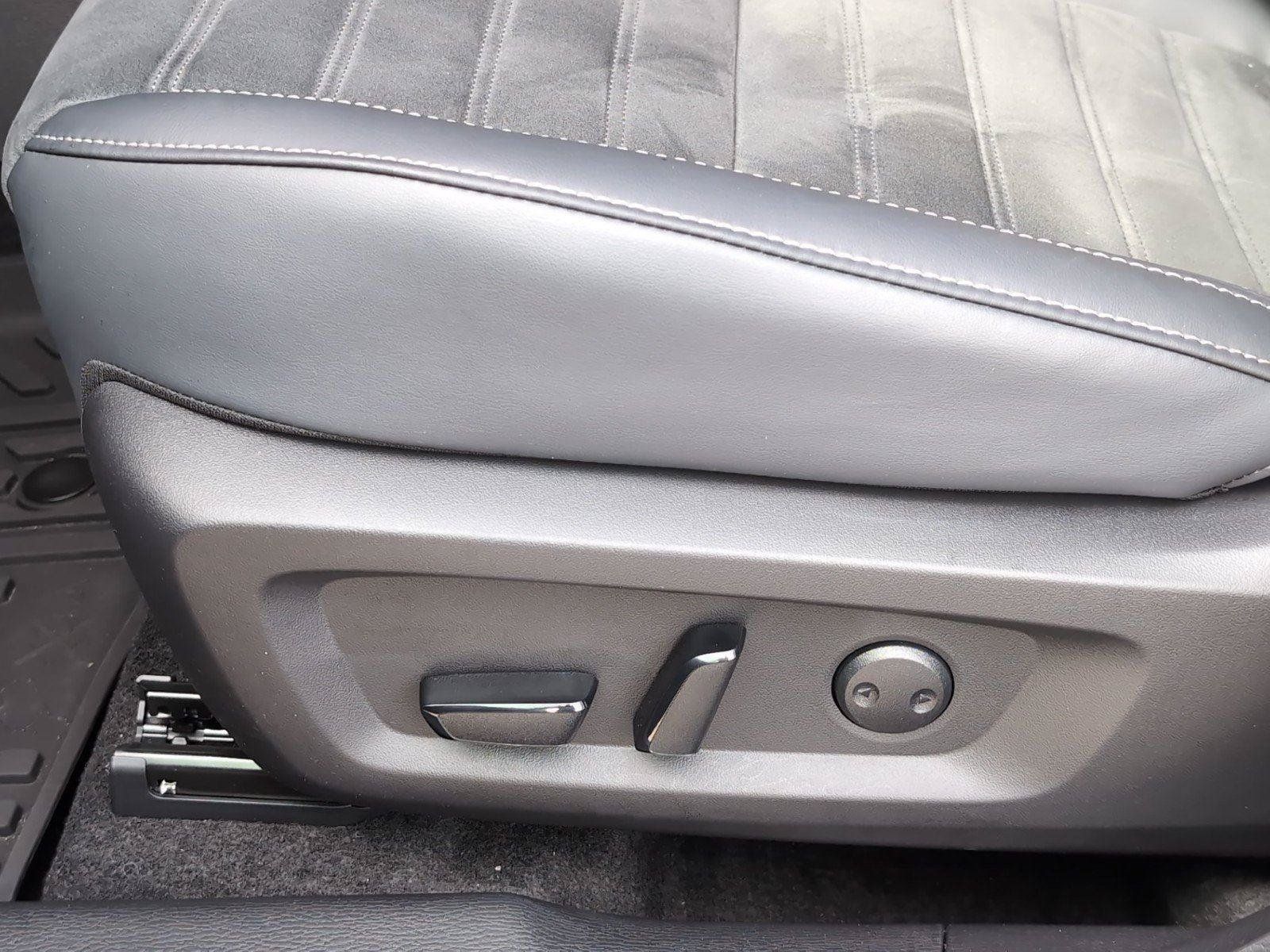 Used 2026 Mitsubishi Outlander SE AWD/4WD image 16